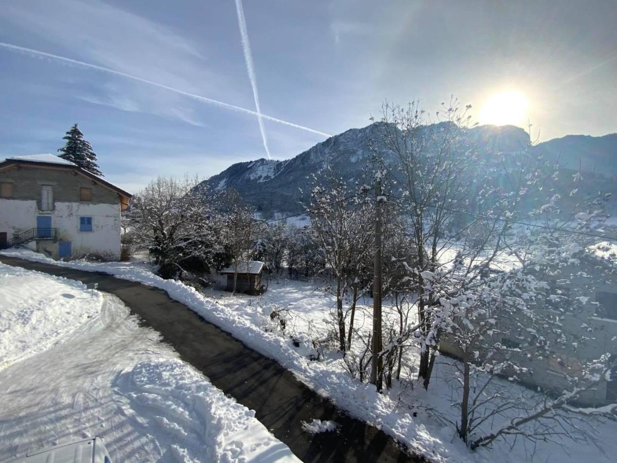 Votre Studio Balneo Bien-Etre A La Montagne Thollon-les-Memises Exteriör bild